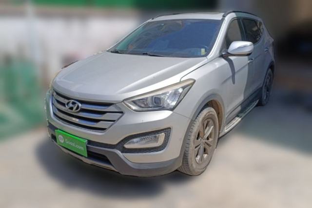 Used Hyundai Santa Fe 2013 2.4L Automatic 2WD Comfort Edition