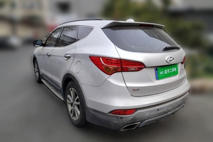 Used Hyundai Santa Fe 2013 2.0T Automatic All-Wheel Drive Top Trim Rear Left 45 Deg