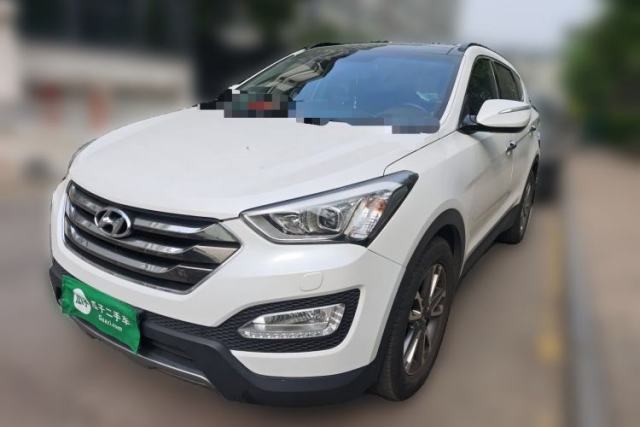 Used Hyundai Santa Fe 2013 Revised Version 2.4L Automatic All-Wheel Drive Luxury Trim