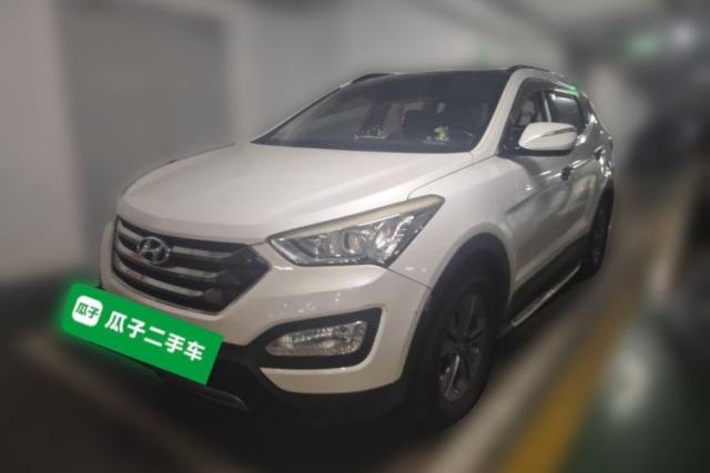 Used Hyundai Santa Fe 2013 2.4L Automatic Two-Wheel Drive Smart Version