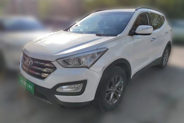 Used Hyundai Santa Fe 2013 2.4L Automatic 4x4 Smart Version