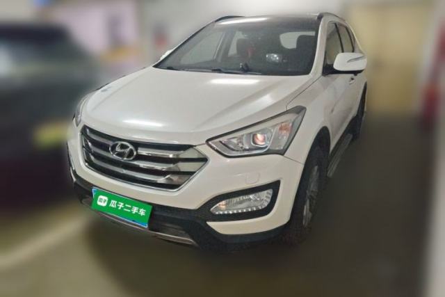 Used Hyundai Santa Fe 2013 2.4L Automatic Two-Wheel Drive Smart Version