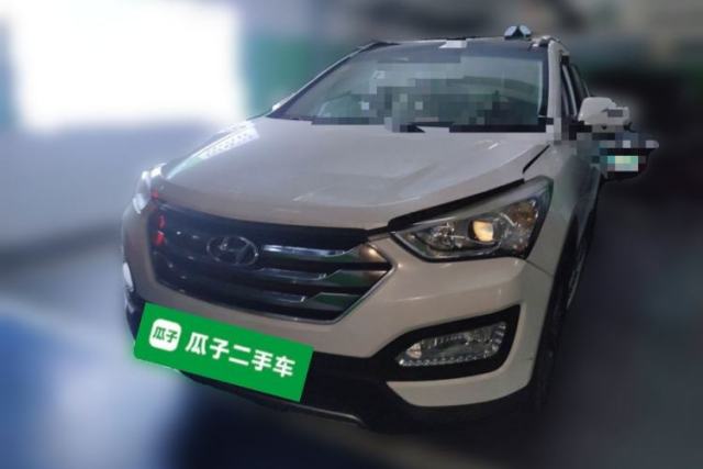 Used Hyundai Santa Fe 2013 2.4L Automatic Two-Wheel Drive Smart Version