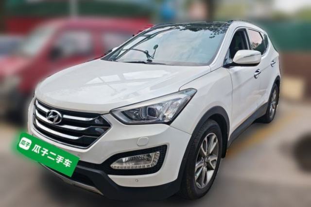 Used Hyundai Santa Fe 2013 2.0T Automatic All-Wheel Drive Top Trim