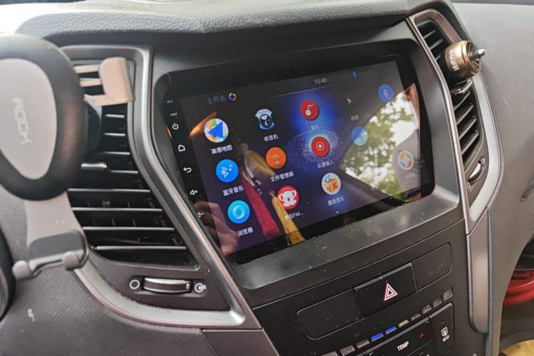 Used Hyundai Santa Fe 2013 2.4L Automatic 2WD Comfort Edition Audio And AC Panel