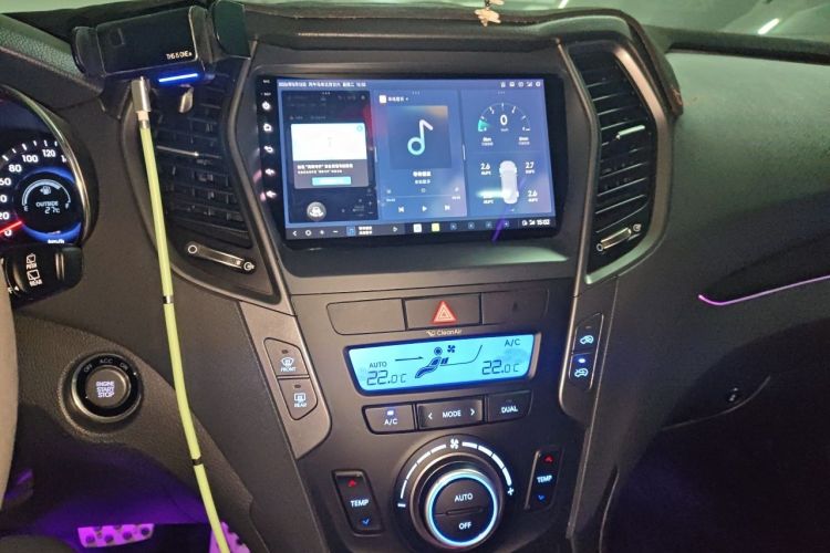 Used Hyundai Santa Fe 2013 2.4L Automatic Two-Wheel Drive Smart Version Audio And AC Panel