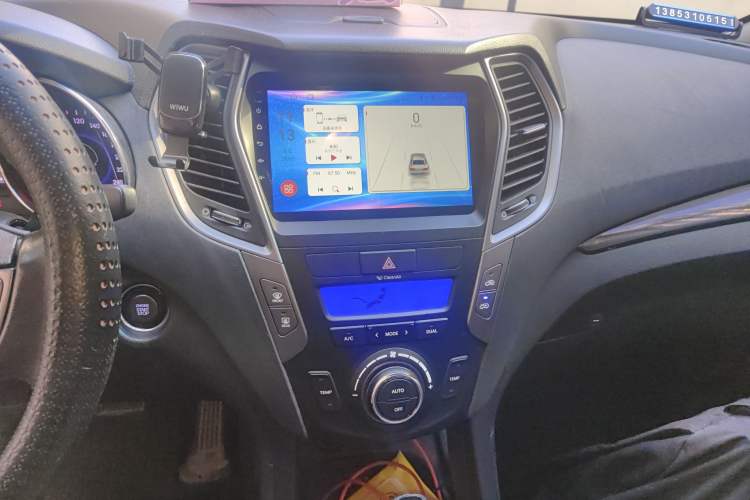 Used Hyundai Santa Fe 2013 2.4L Automatic Two-Wheel Drive Smart Version Audio And AC Panel