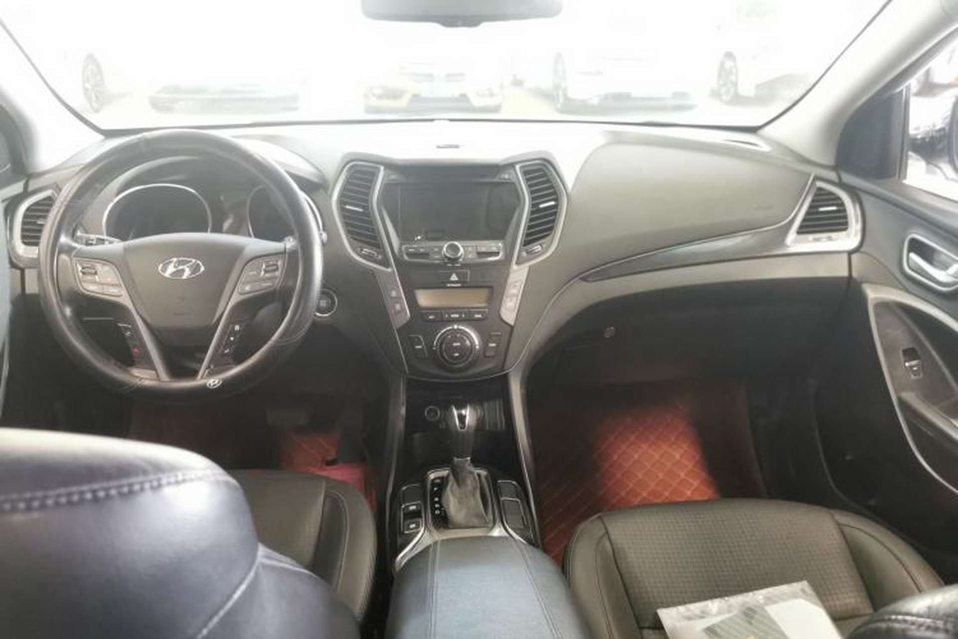 Used Hyundai Santa Fe 2013 2.4L Automatic Two-Wheel Drive Smart Version Center Console