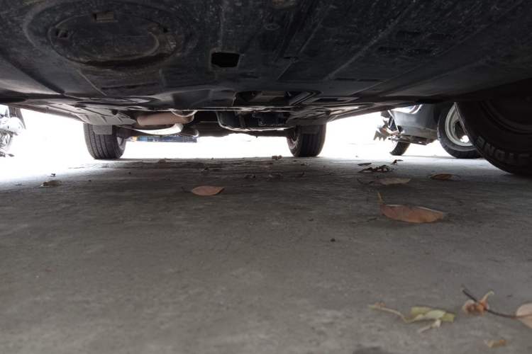 Used Hyundai Santa Fe 2013 2.4L Automatic Two-Wheel Drive Smart Version Chassis Front