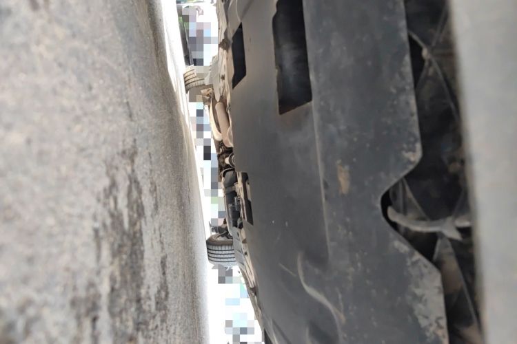 Used Hyundai Santa Fe 2013 2.4L Automatic 4x4 Smart Version Chassis Front