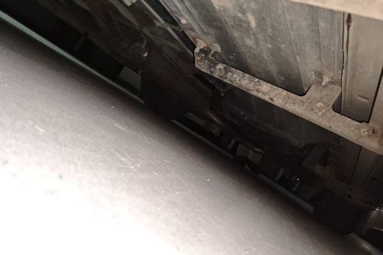 Used Hyundai Santa Fe 2013 2.4L Automatic 2WD Comfort Edition Chassis Front Left