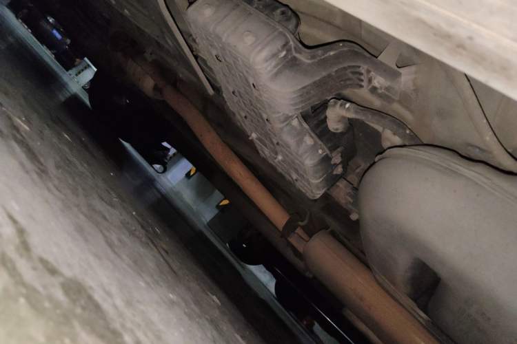 Used Hyundai Santa Fe 2013 2.4L Automatic Two-Wheel Drive Smart Version Chassis Front Left