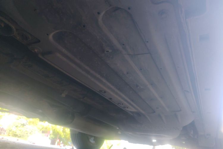 Used Hyundai Santa Fe 2013 2.4L Automatic 4x4 Smart Version Chassis Front Left