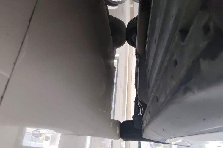Used Hyundai Santa Fe 2013 2.4L Automatic Two-Wheel Drive Smart Version Chassis Front Left