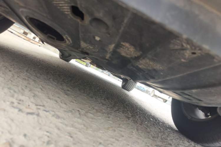 Used Hyundai Santa Fe 2013 2.4L Automatic Two-Wheel Drive Smart Version Chassis Front