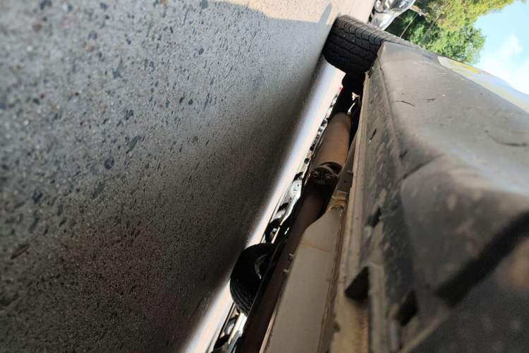 Used Hyundai Santa Fe 2013 2.4L Automatic Two-Wheel Drive Smart Version Chassis Front Right