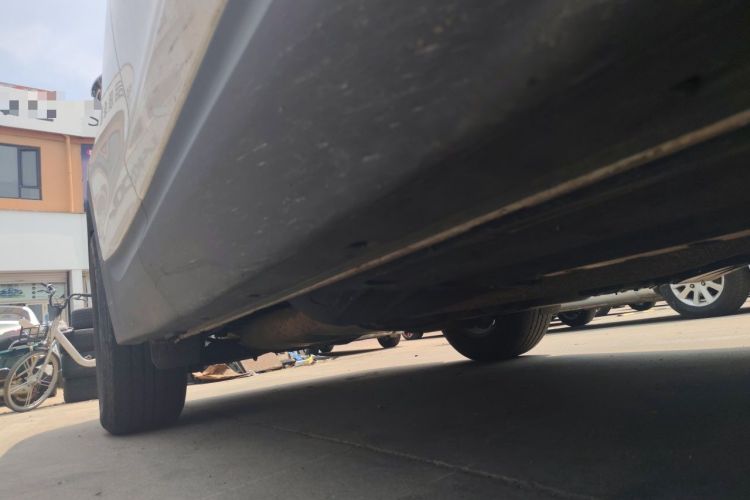Used Hyundai Santa Fe 2013 2.4L Automatic Two-Wheel Drive Smart Version Chassis Front Right