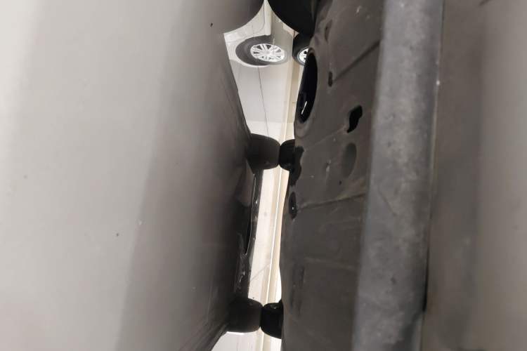 Used Hyundai Santa Fe 2013 2.4L Automatic Two-Wheel Drive Smart Version Chassis Front