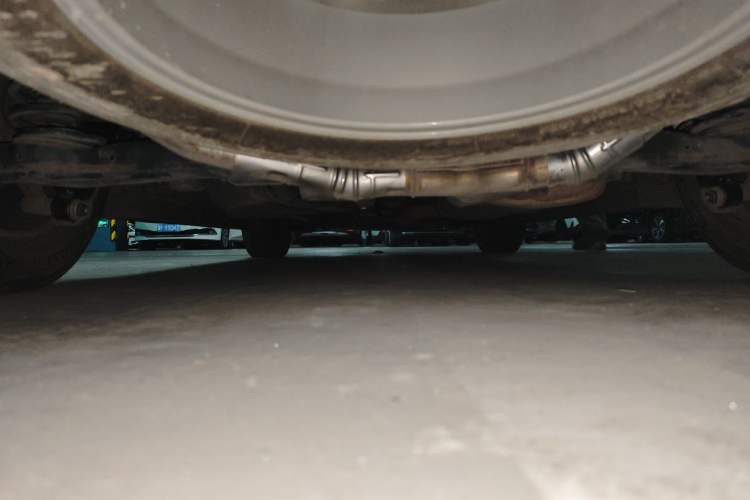 Used Hyundai Santa Fe 2013 2.0T Automatic All-Wheel Drive Top Trim Chassis Rear