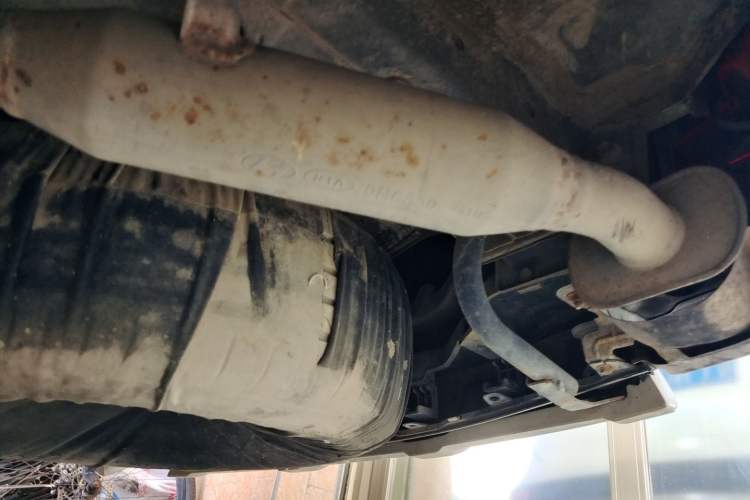 Used Hyundai Santa Fe 2013 2.4L Automatic Two-Wheel Drive Smart Version Chassis Rear