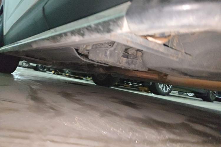 Used Hyundai Santa Fe 2013 2.4L Automatic Two-Wheel Drive Smart Version Chassis Rear Left