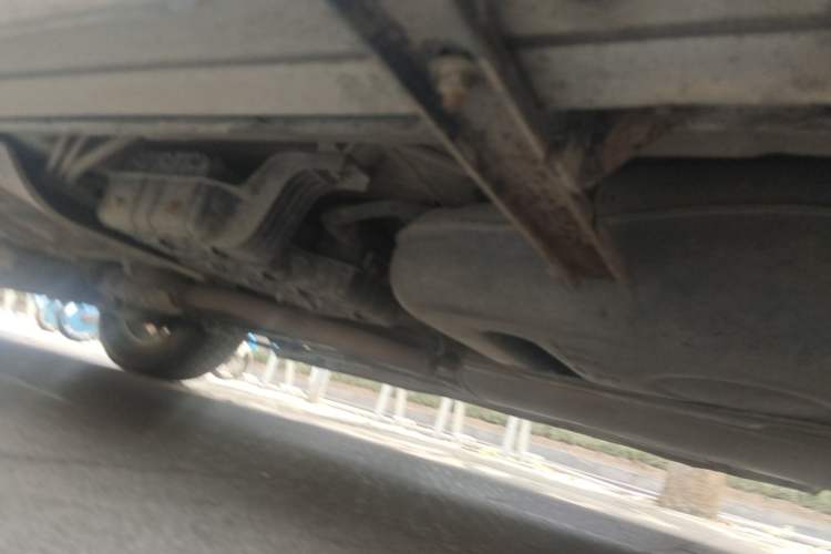 Used Hyundai Santa Fe 2013 2.4L Automatic Two-Wheel Drive Smart Version Chassis Rear Left