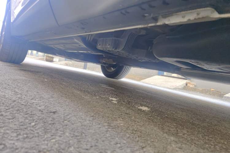 Used Hyundai Santa Fe 2013 2.4L Automatic Two-Wheel Drive Smart Version Chassis Rear Left