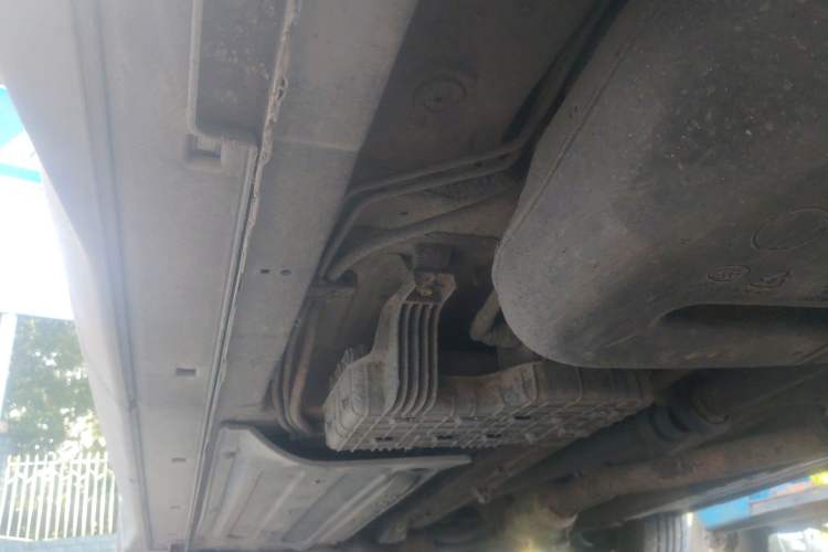 Used Hyundai Santa Fe 2013 2.4L Automatic 4x4 Smart Version Chassis Rear Left