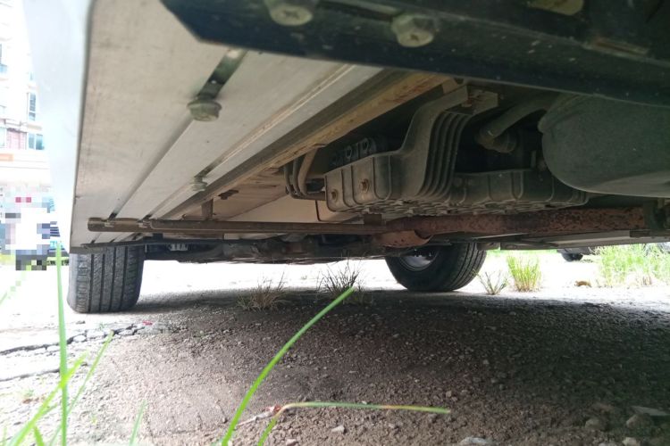 Used Hyundai Santa Fe 2013 2.4L Automatic Two-Wheel Drive Smart Version Chassis Rear Left