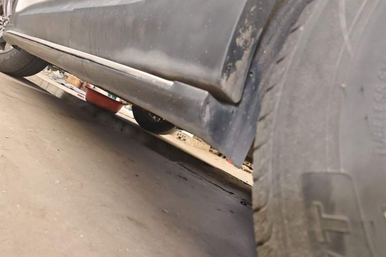 Used Hyundai Santa Fe 2013 2.4L Automatic Two-Wheel Drive Smart Version Chassis Rear Left