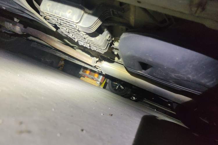Used Hyundai Santa Fe 2013 2.4L Automatic Two-Wheel Drive Smart Version Chassis Rear Left