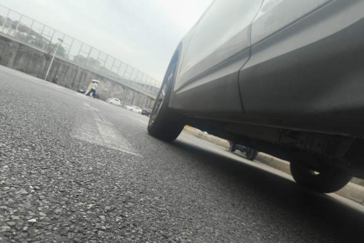 Used Hyundai Santa Fe 2013 2.4L Automatic Two-Wheel Drive Smart Version Chassis Rear Left
