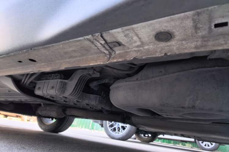 Used Hyundai Santa Fe 2013 2.0T Automatic All-Wheel Drive Prestige Version Chassis Rear Left