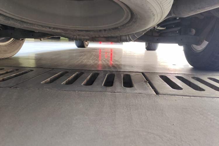 Used Hyundai Santa Fe 2013 2.4L Automatic 2WD Comfort Edition Chassis Rear