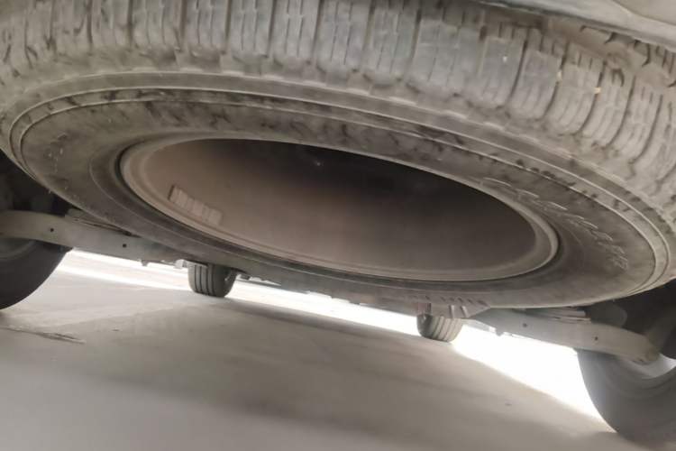 Used Hyundai Santa Fe 2013 2.4L Automatic Two-Wheel Drive Smart Version Chassis Rear