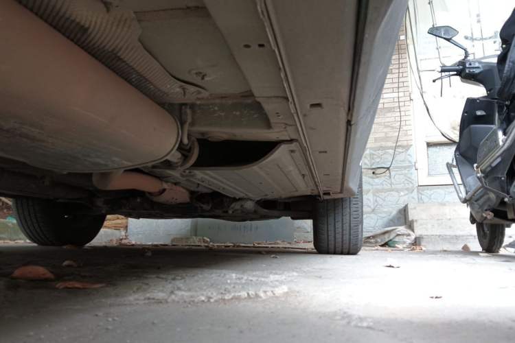 Used Hyundai Santa Fe 2013 2.4L Automatic Two-Wheel Drive Smart Version Chassis Rear Right