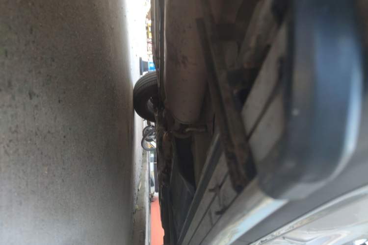 Used Hyundai Santa Fe 2013 2.4L Automatic Two-Wheel Drive Smart Version Chassis Rear Right