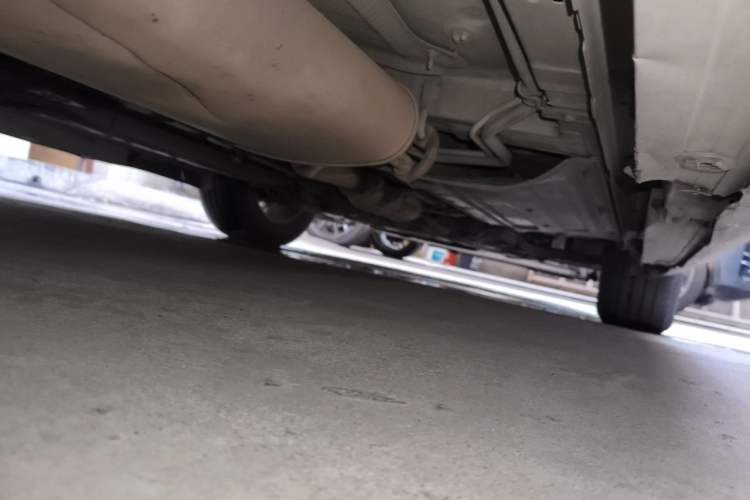 Used Hyundai Santa Fe 2013 2.0T Automatic All-Wheel Drive Top Trim Chassis Rear Right