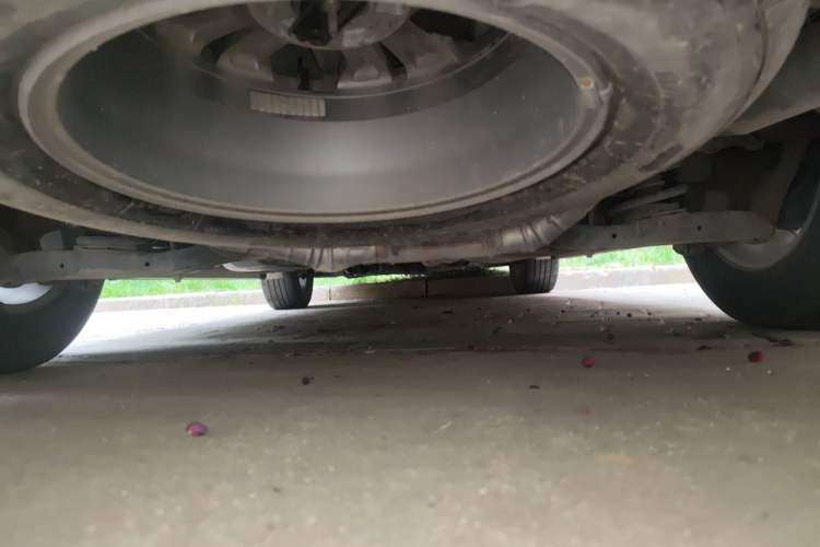 Used Hyundai Santa Fe 2013 2.4L Automatic Two-Wheel Drive Smart Version Chassis Rear