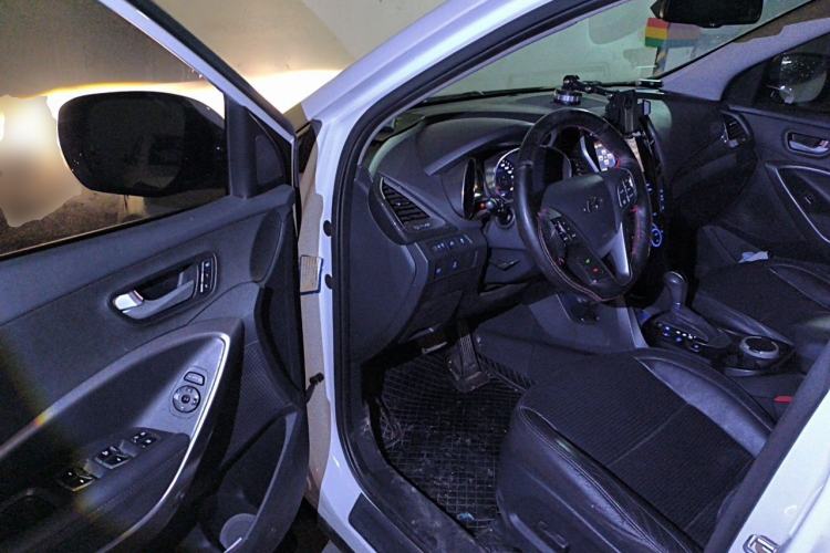 Used Hyundai Santa Fe 2013 2.4L Automatic 4x4 Prestige Edition Driver Seat
