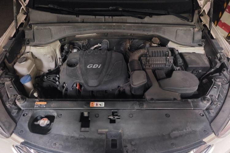 Used Hyundai Santa Fe 2013 2.4L Automatic 4x4 Prestige Edition Engine Bay