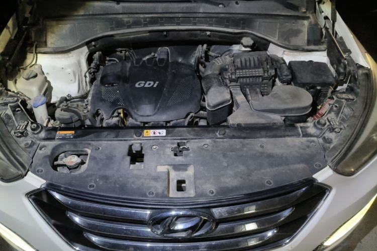 Used Hyundai Santa Fe 2013 2.4L Automatic Two-Wheel Drive Smart Version Engine Bay