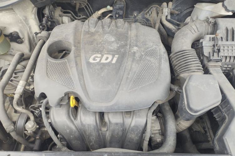 Used Hyundai Santa Fe 2013 2.4L Automatic 2WD Comfort Edition Engine Bay