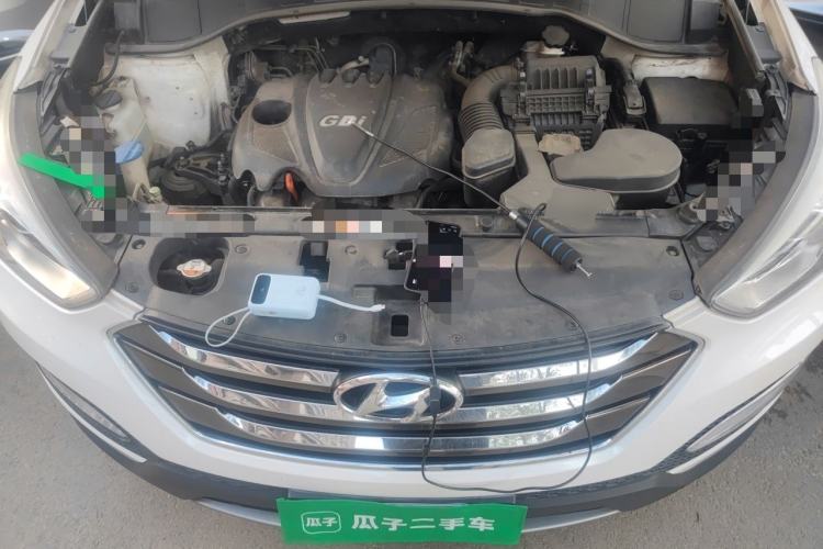 Used Hyundai Santa Fe 2013 2.4L Automatic 4x4 Smart Version Engine Bay