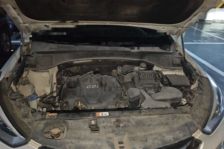 Used Hyundai Santa Fe 2013 2.4L Automatic 4x4 Prestige Edition Engine Bay