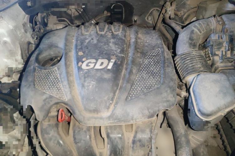 Used Hyundai Santa Fe 2013 2.4L Automatic Two-Wheel Drive Smart Version Engine Bay