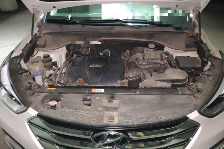 Used Hyundai Santa Fe 2013 2.4L Automatic 2WD Comfort Edition Engine Bay