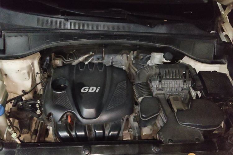 Used Hyundai Santa Fe 2013 2.4L Automatic Two-Wheel Drive Smart Version Engine Bay
