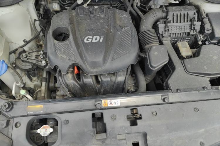 Used Hyundai Santa Fe 2013 2.4L Automatic Two-Wheel Drive Smart Version Engine Bay