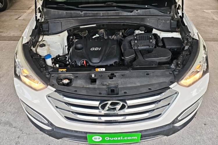 Used Hyundai Santa Fe 2013 2.4L Automatic Two-Wheel Drive Smart Version Engine Bay